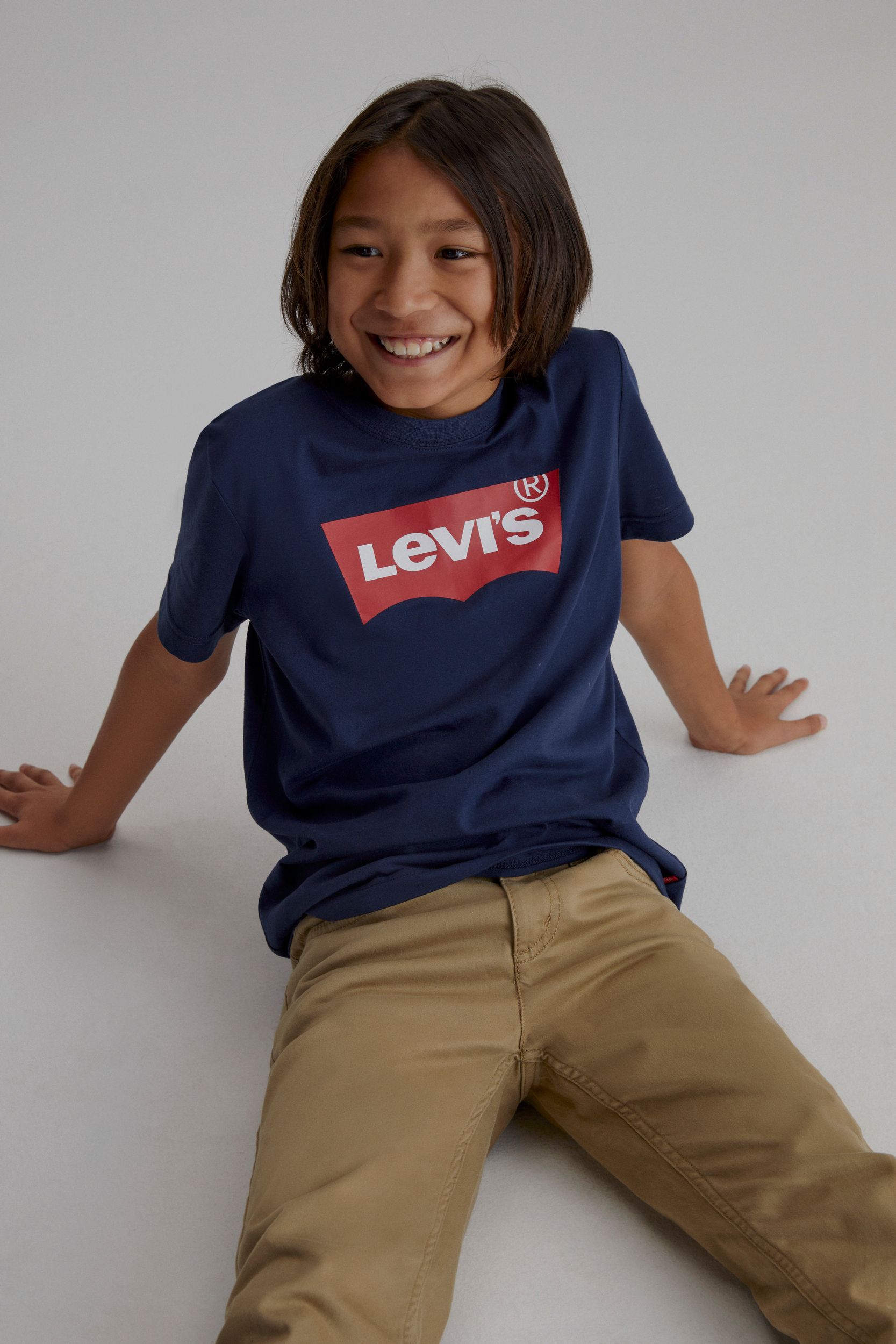 T-shirt à manches courtes avec graphique d'ailes de chauve-souris pour garçons, Levi's