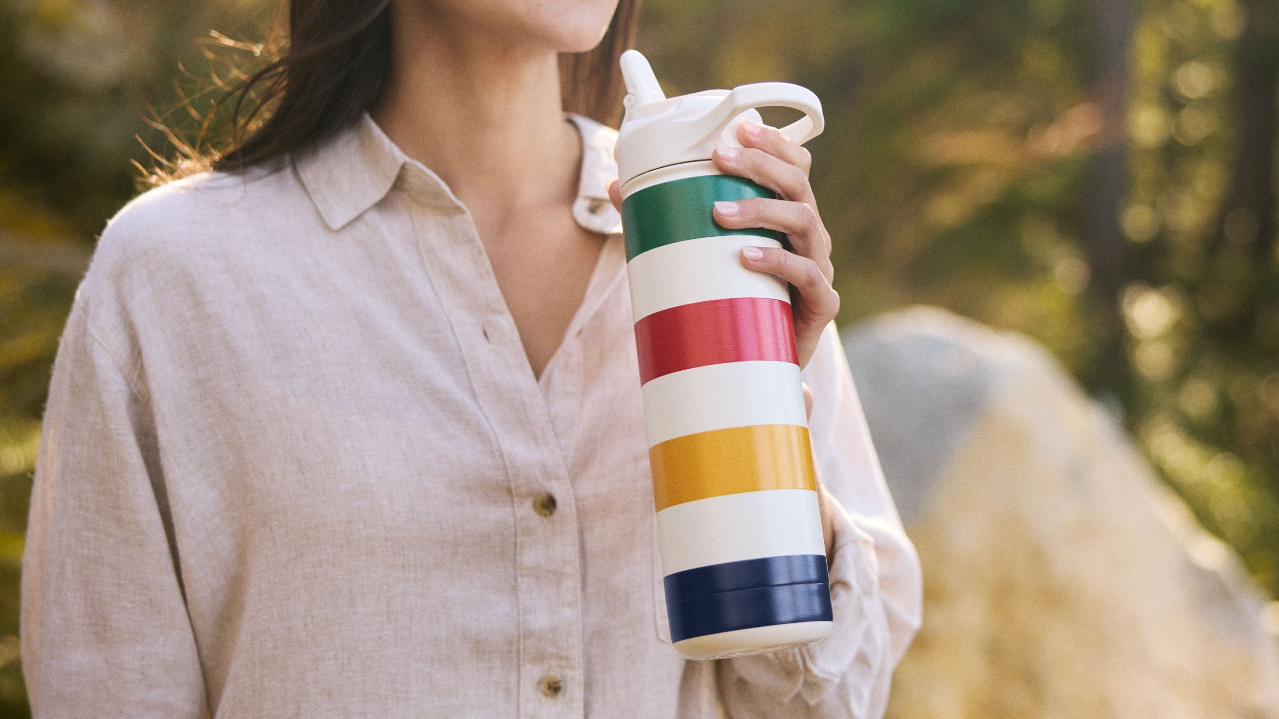 Gourde à rayures La Baie d’Hudson, multicolore/blanc, 26&nbsp;oz