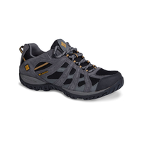 Columbia Chaussures de randonnée large étanche à l’eau Redmond pour hommes - 4E Front_Three_Fourths_Angled_Right