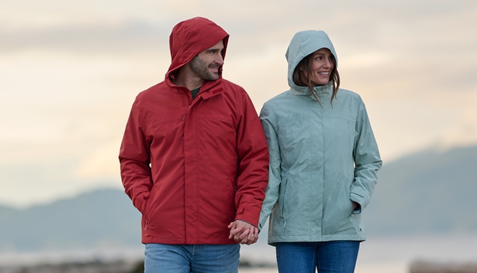 Top tech to keep you dry from Helly Hansen, WindRiver and Columbia. Shop Rain Jackets 