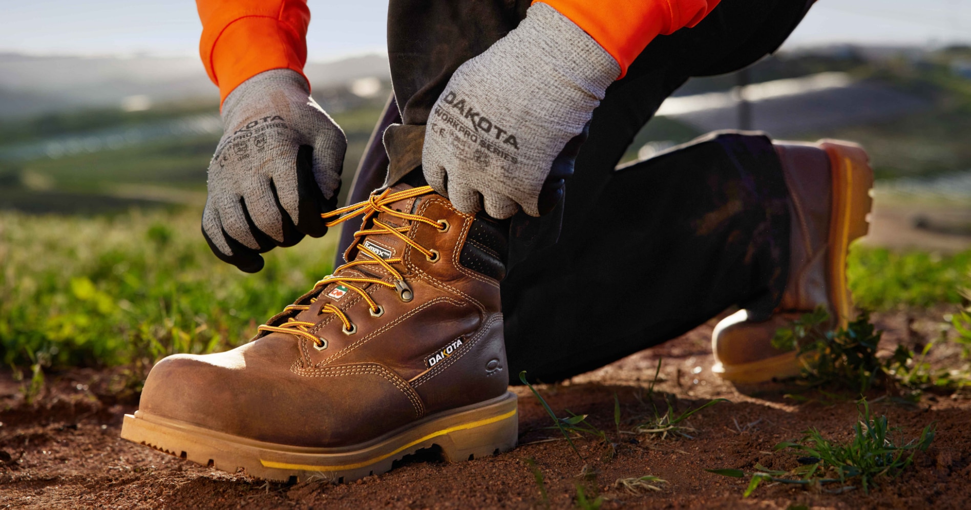 Restez en sécurité sur le lieu de travail avec des chaussures robustes. Chaussures de sécurité pour femmes et hommes économisez jusqu'à 50 $*