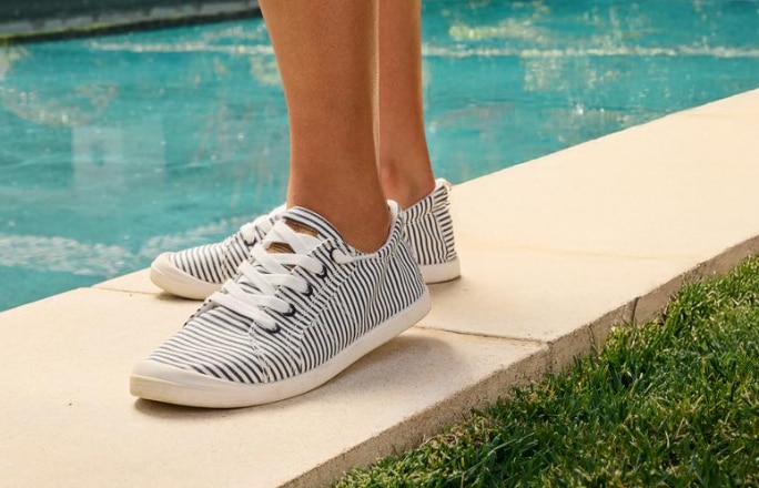 Shoes & Sneakers