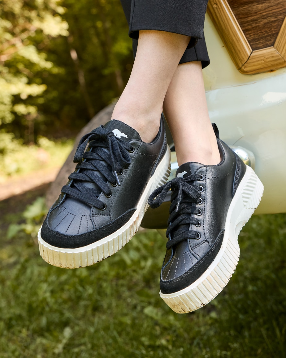 Women’s Sneakers